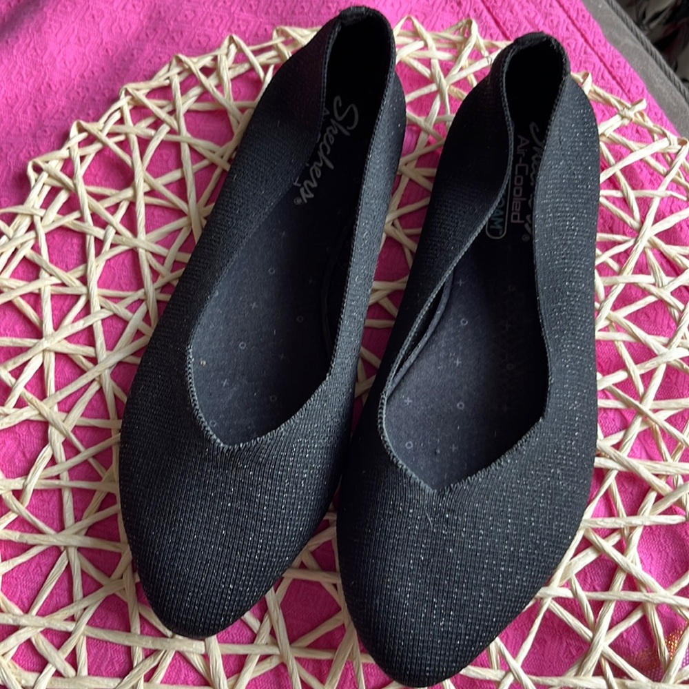 Skechers memory foam flats